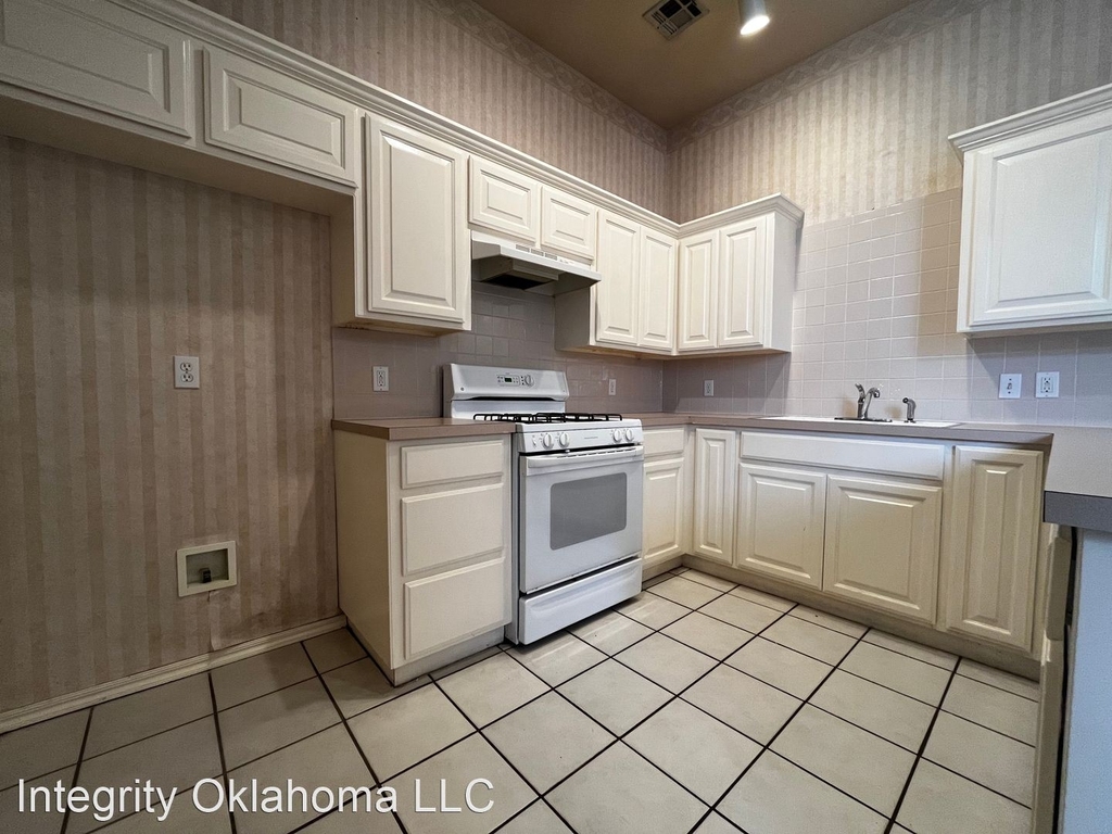 6821 Nw 135th Circle - Photo 28