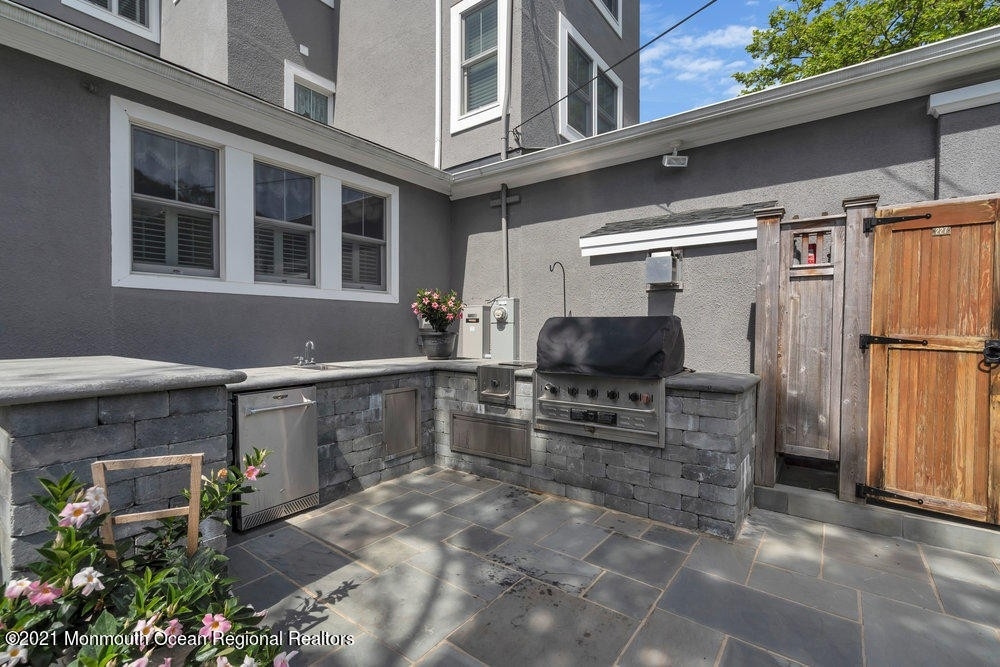 37 Ludlow Avenue - Photo 8