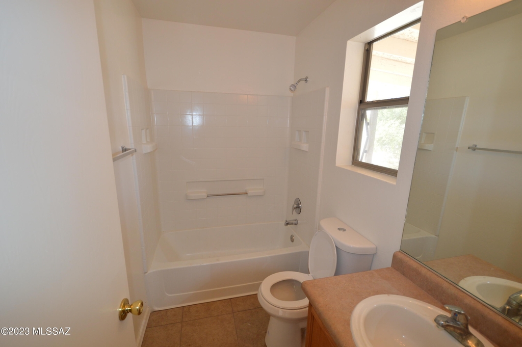 3512 E Monte Vista Drive - Photo 6