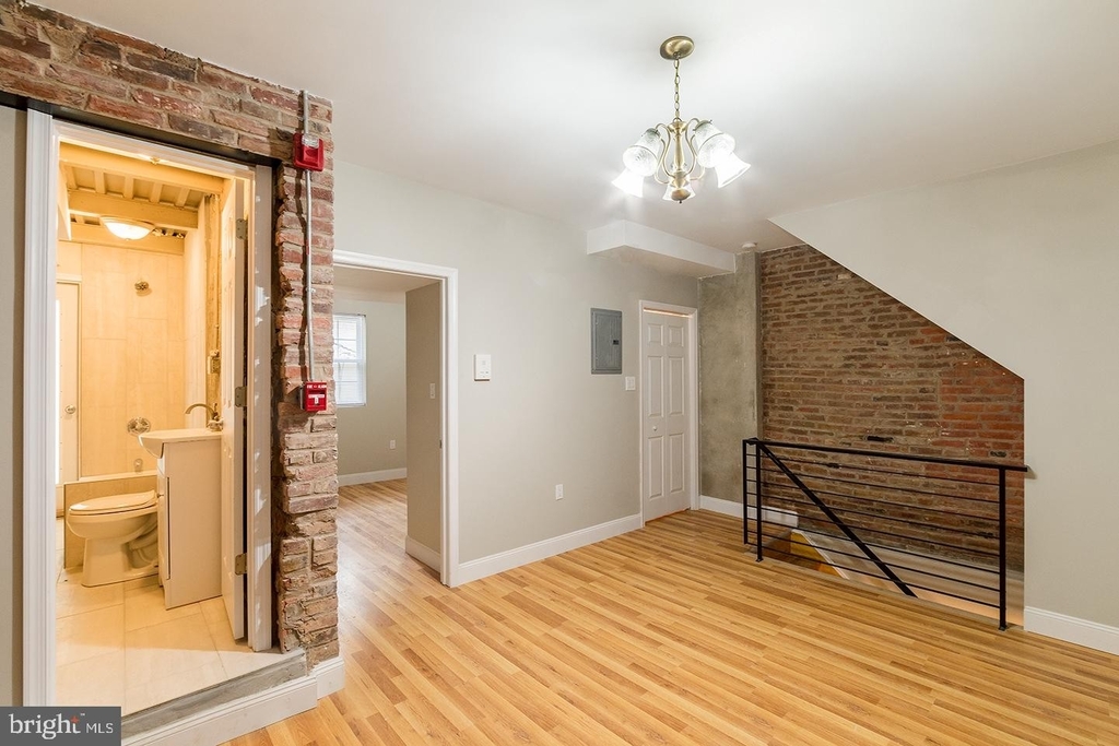 1126 E Passyunk Avenue - Photo 4