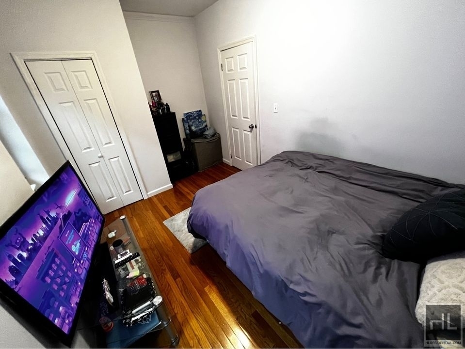 162 East 88 Street - Photo 1