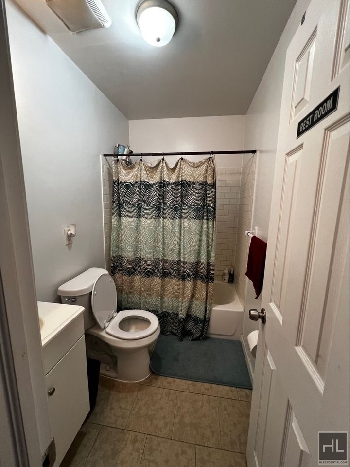 162 East 88 Street - Photo 4
