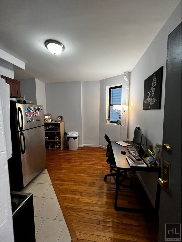 162 East 88 Street - Photo 10