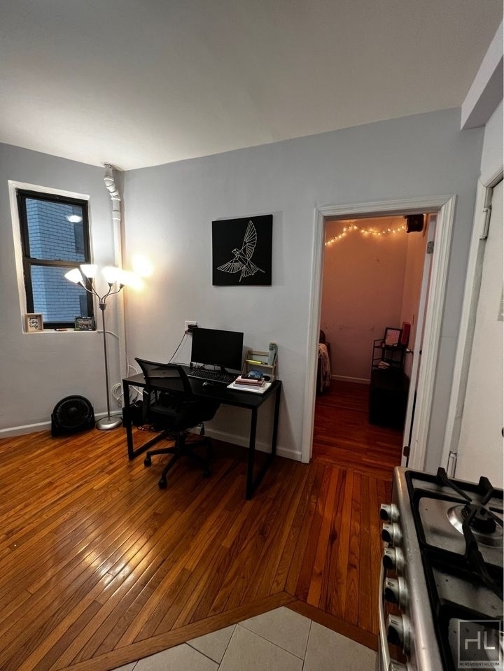 162 East 88 Street - Photo 9