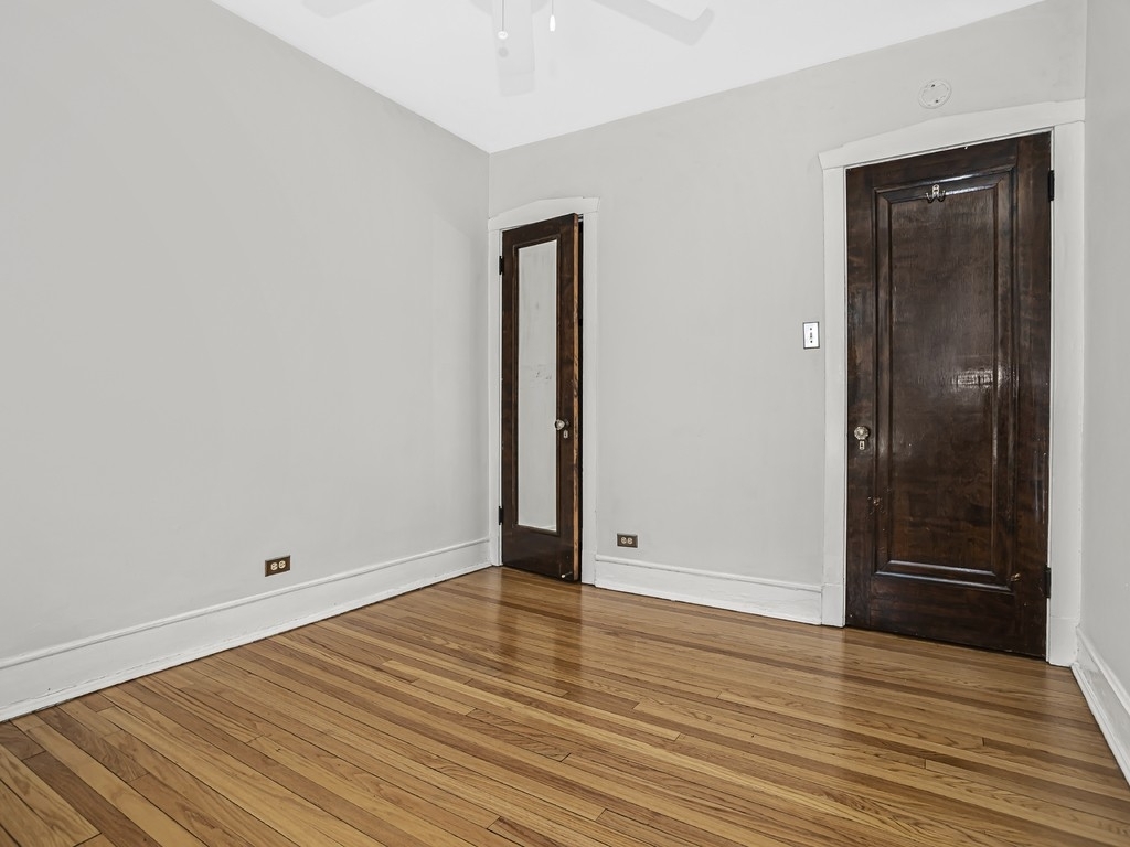 594 Sheridan Square - Photo 10