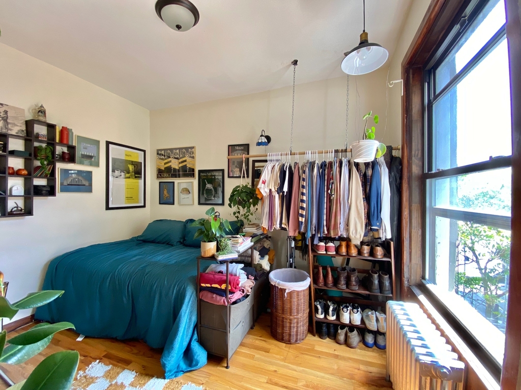 210 Humboldt Street - Photo 7