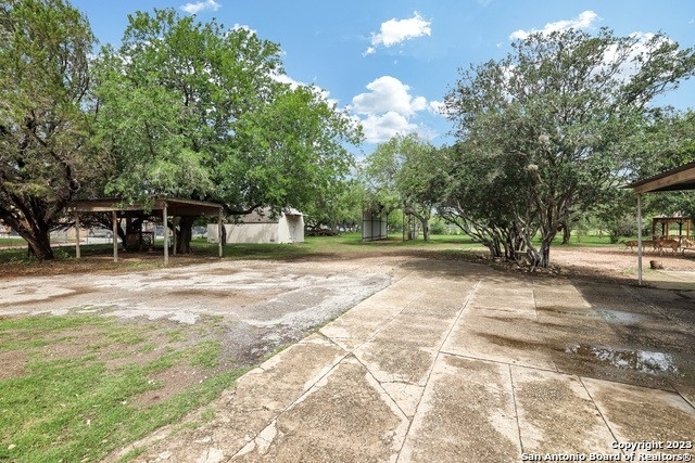 7201 Huebner Rd - Photo 32