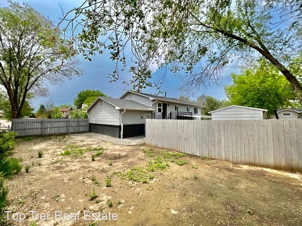 311 De La Vista Drive - Photo 33