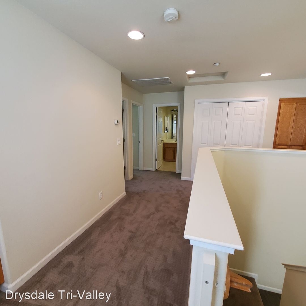 1018 Sycamore Lane - Photo 19