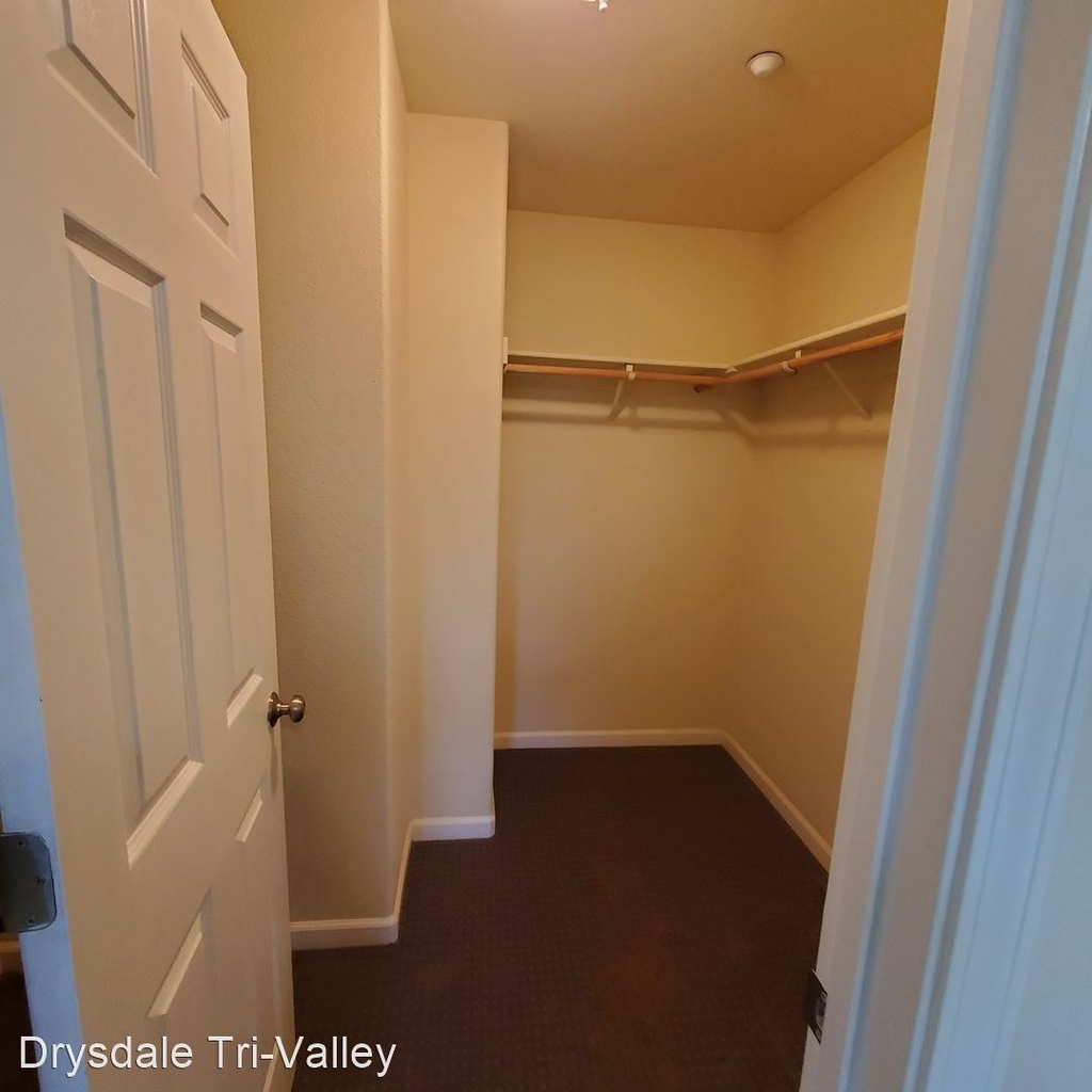 1018 Sycamore Lane - Photo 33