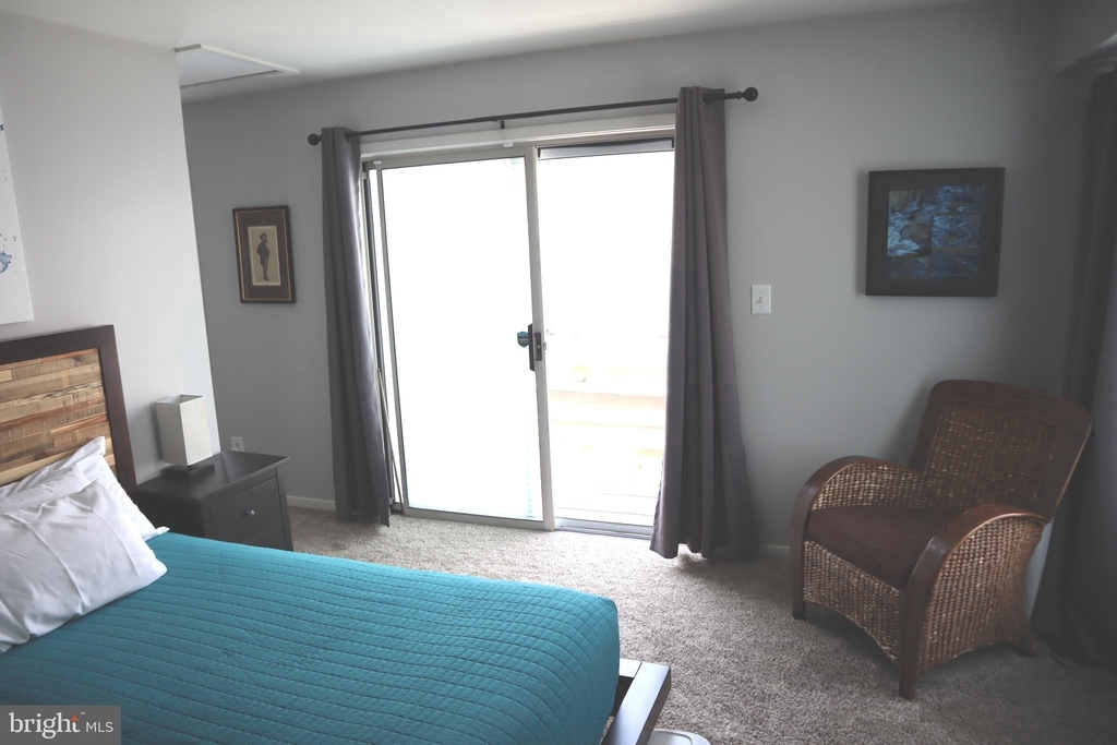 9802 Sailfish Terrace - Photo 14