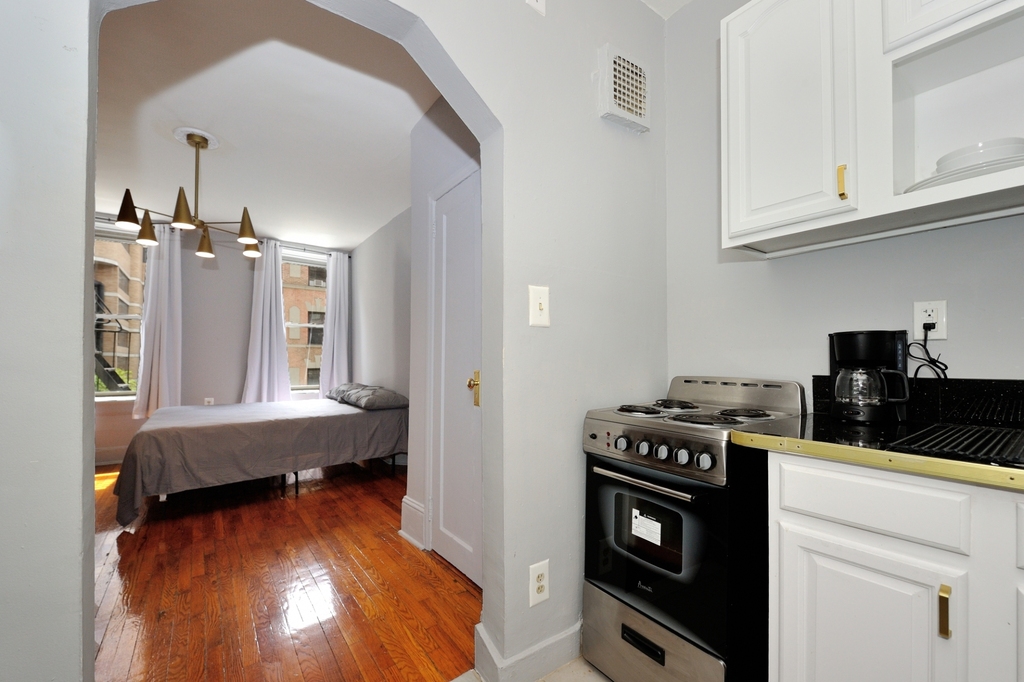 173 East 91st Street - Photo 5