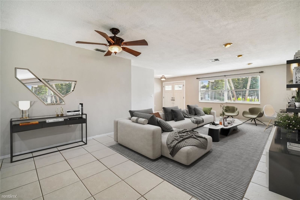 500 R Sanibel Court - Photo 11