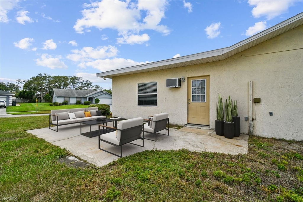 500 R Sanibel Court - Photo 24