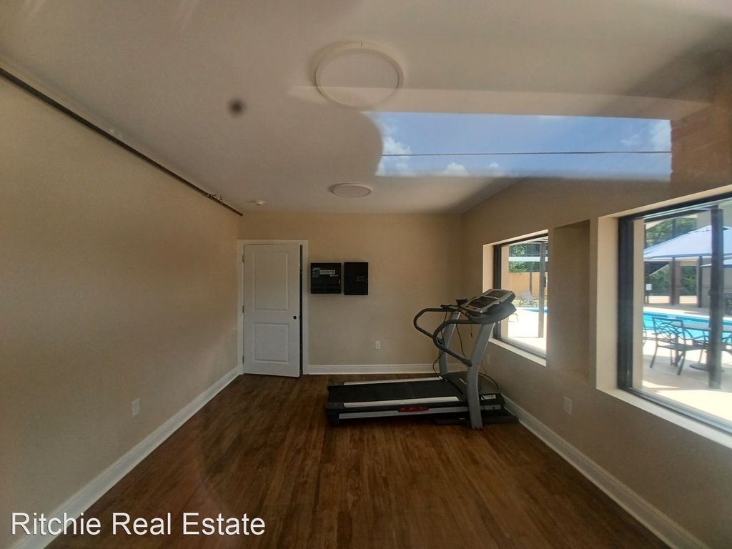 3801 Halsey Street - Photo 1