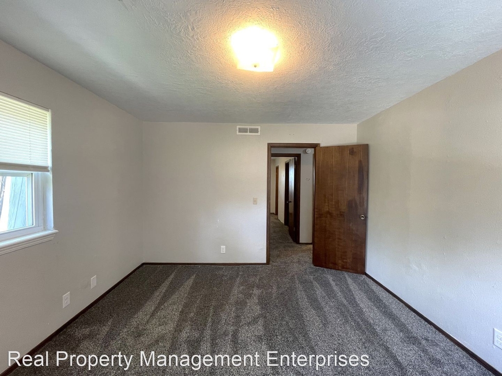 1247 W Huntington Way - Photo 19