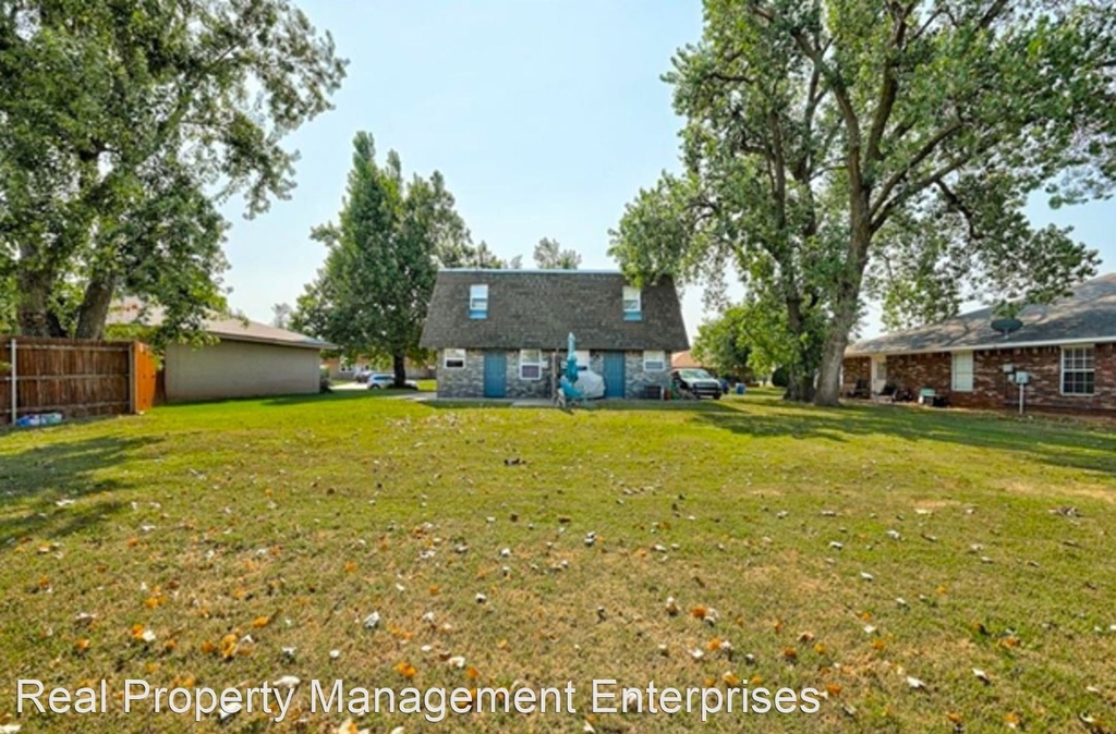 1247 W Huntington Way - Photo 20