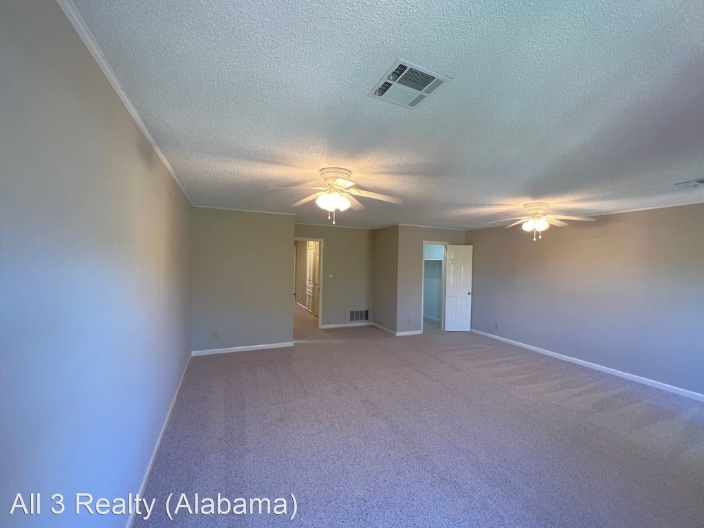 2923 Canterbury Court - Photo 29