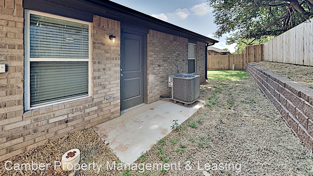 1320 Nw 111th Street - Photo 12