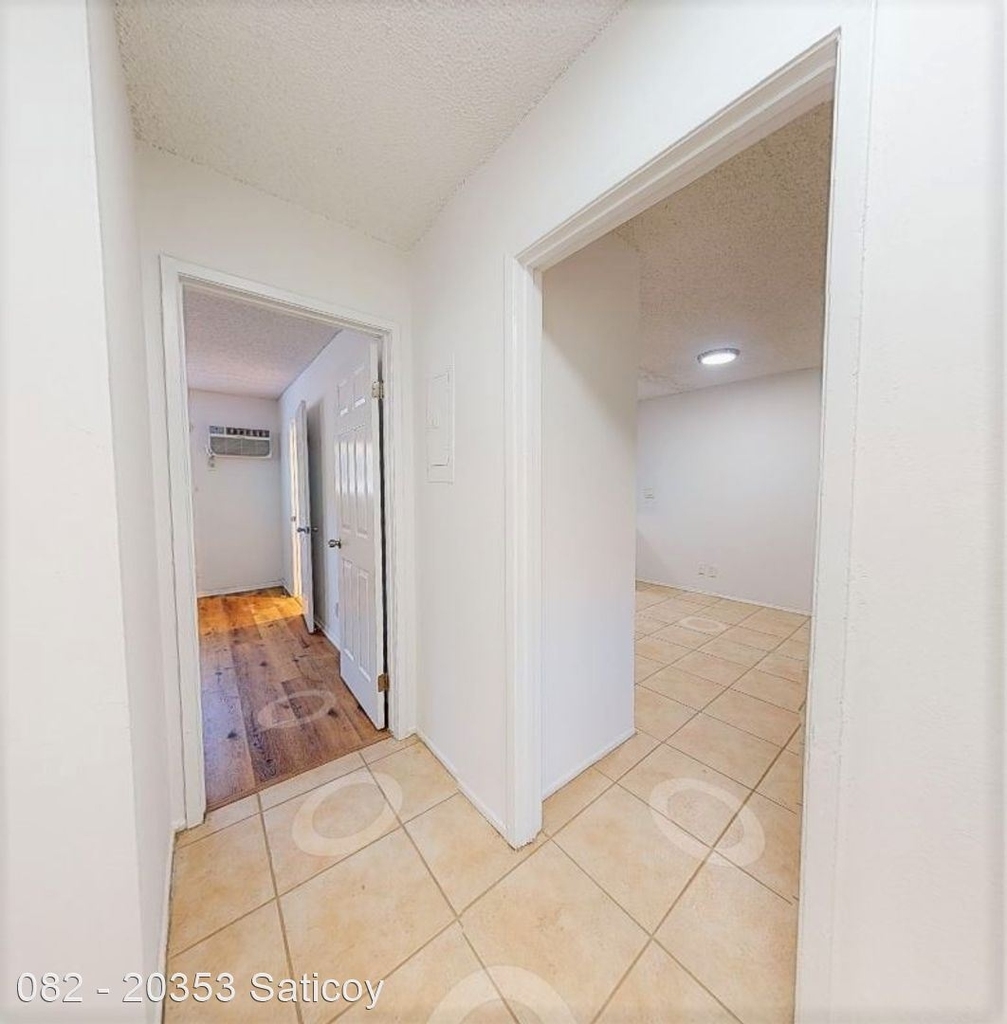 20353 Saticoy St. - Photo 9