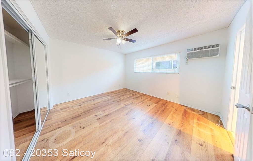 20353 Saticoy St. - Photo 10