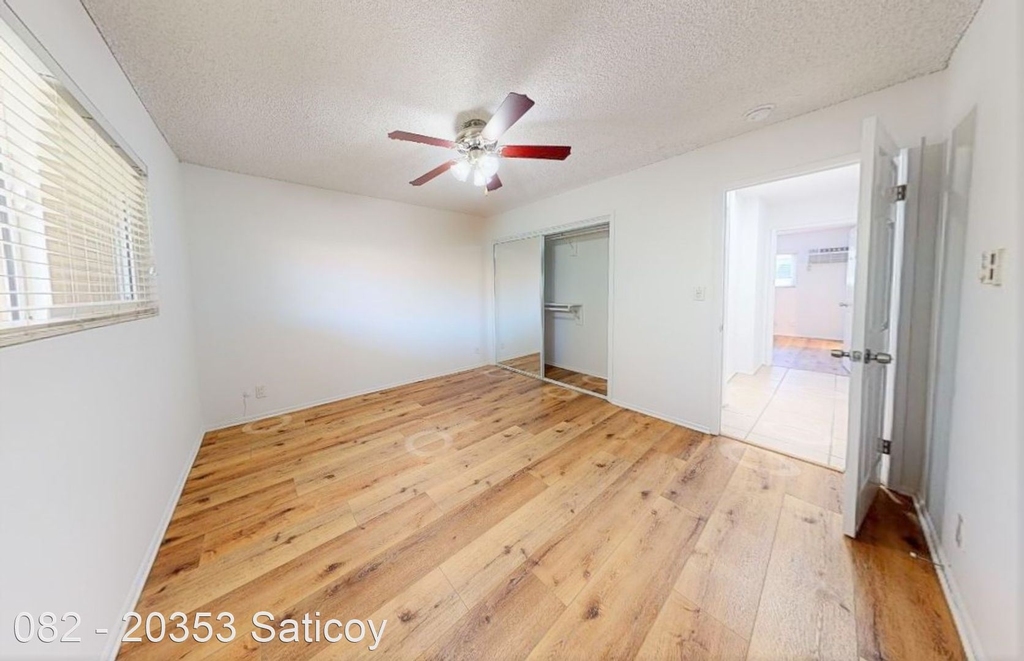 20353 Saticoy St. - Photo 23