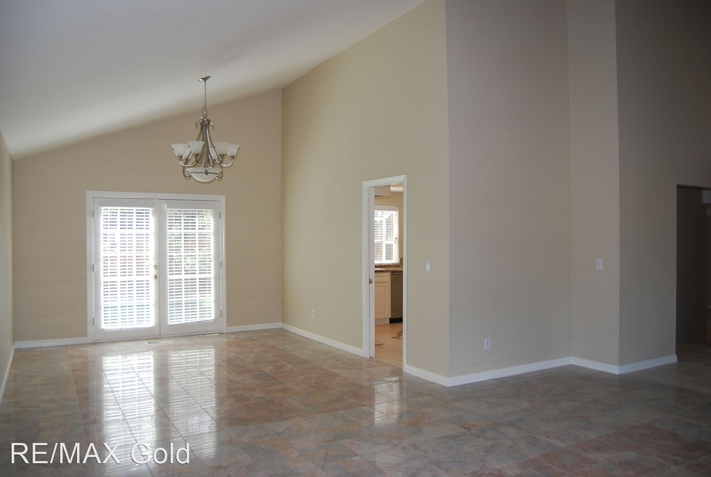 4935 Golden Springs Drive - Photo 10