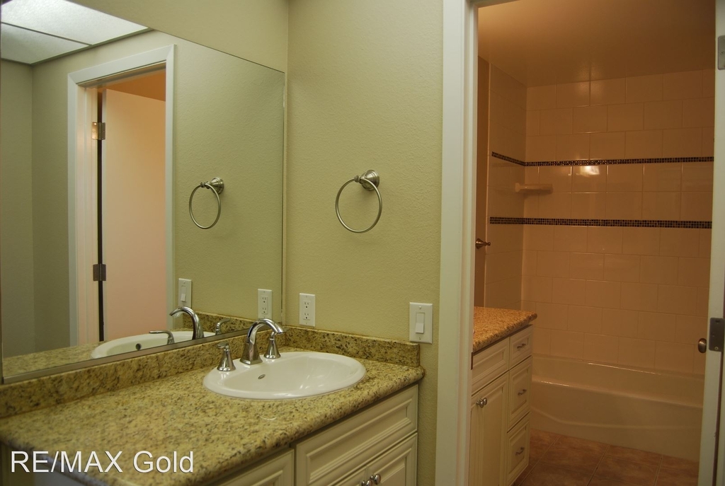 4935 Golden Springs Drive - Photo 18