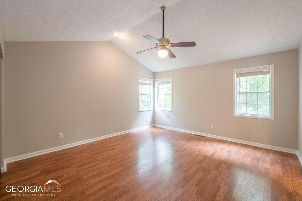 4233 Harris Ridge Court - Photo 25