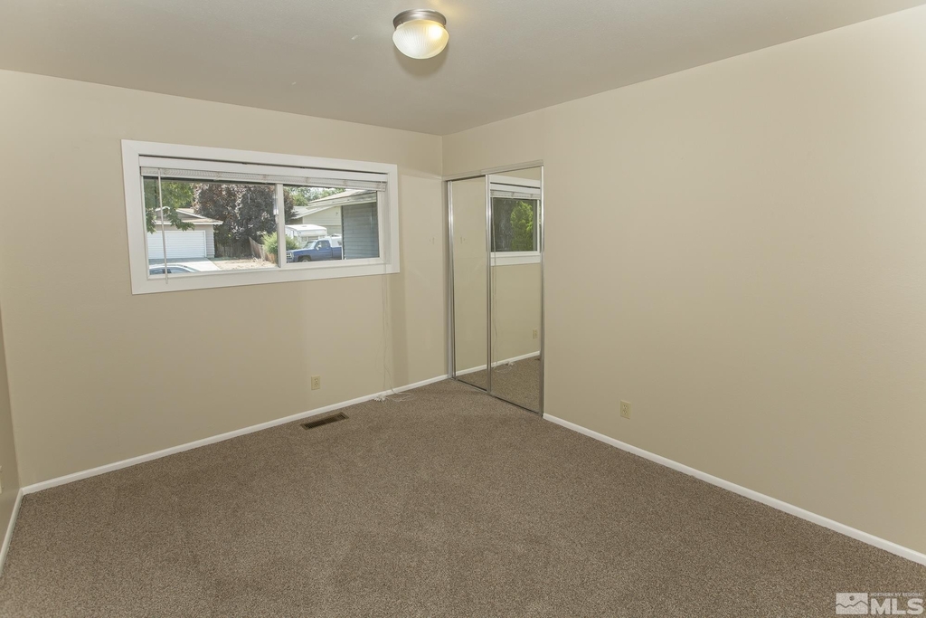 1855 Prince Way - Photo 10