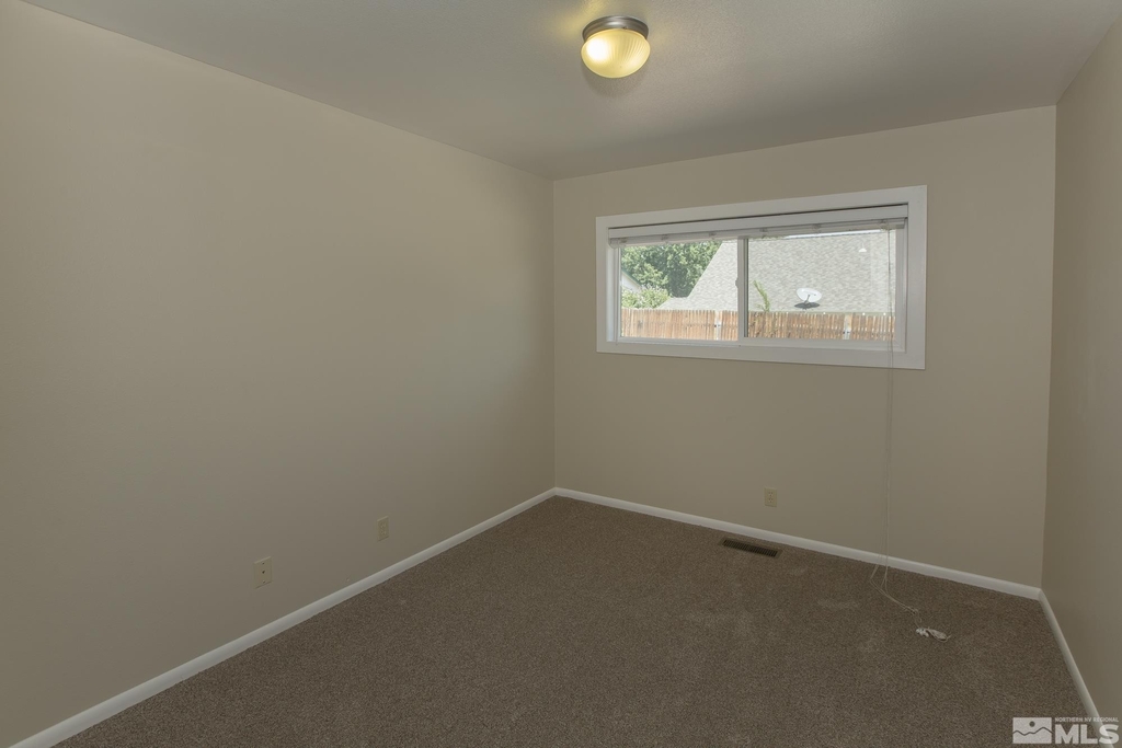 1855 Prince Way - Photo 9