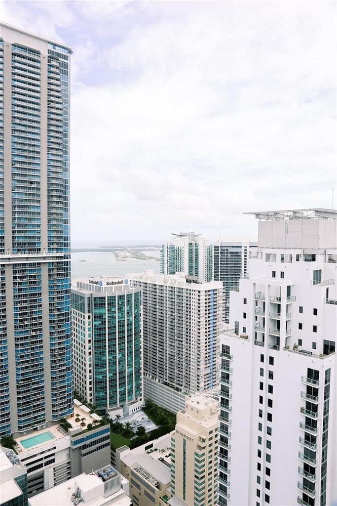 1010 Brickell Ave - Photo 21