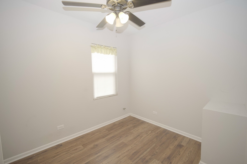 1355 W Walton Street - Photo 5