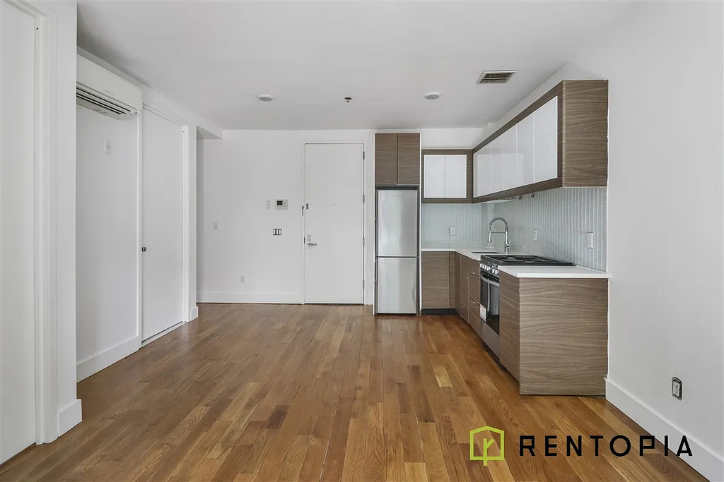 106 Meserole Street - Photo 1