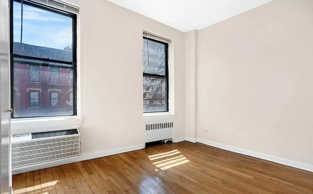 417 West 56th Street - Photo 4