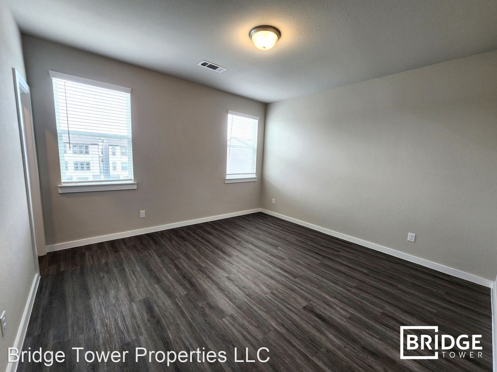 18508 Centro Row - Photo 18