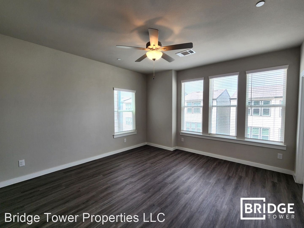 18508 Centro Row - Photo 12