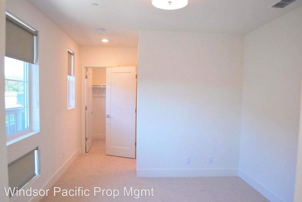 5773 Midnight Place Unit B - Photo 17