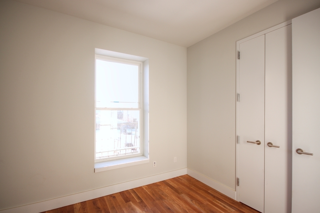 119 Guernsey Street - Photo 5