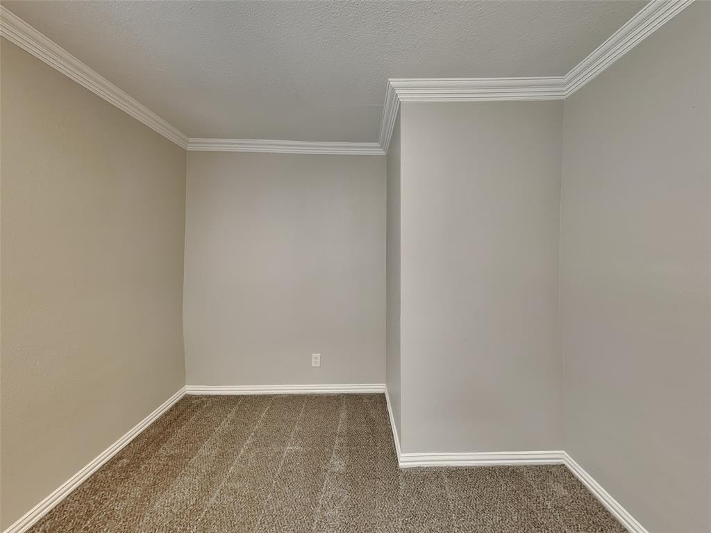 505 S Willow Street - Photo 9