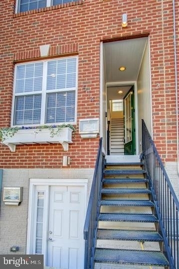 514 Hobart Place Nw - Photo 2