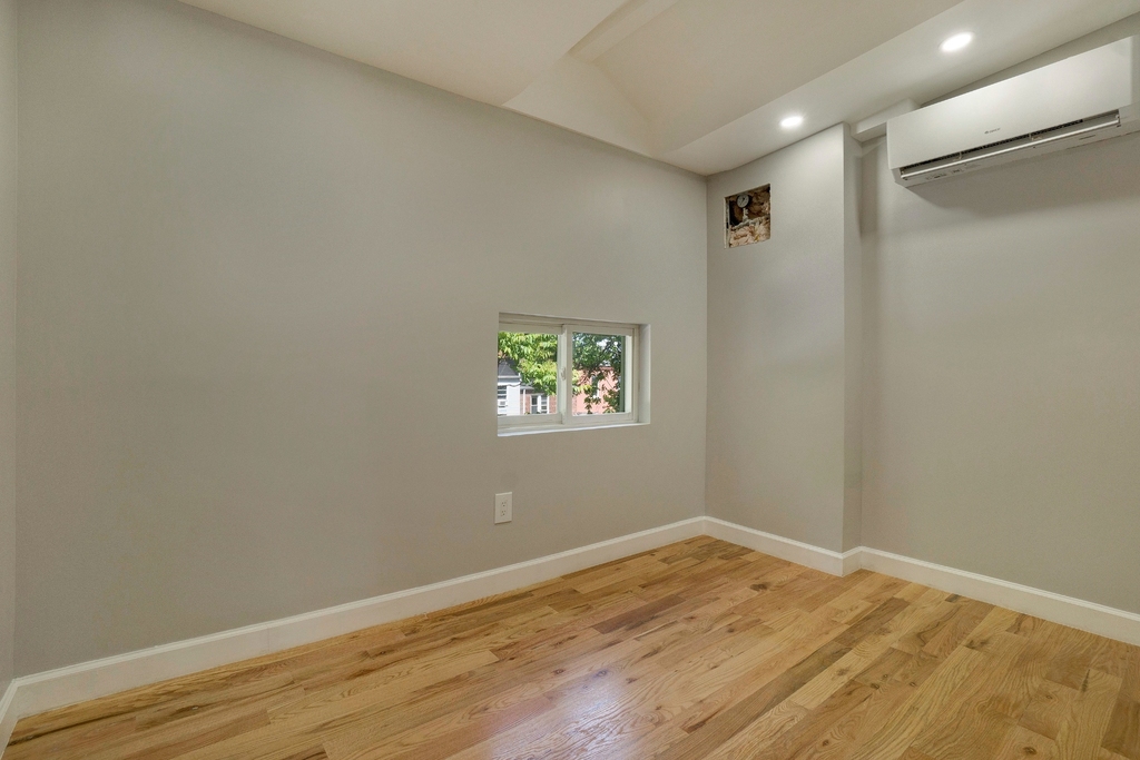 75 Woodbine Street - Photo 14