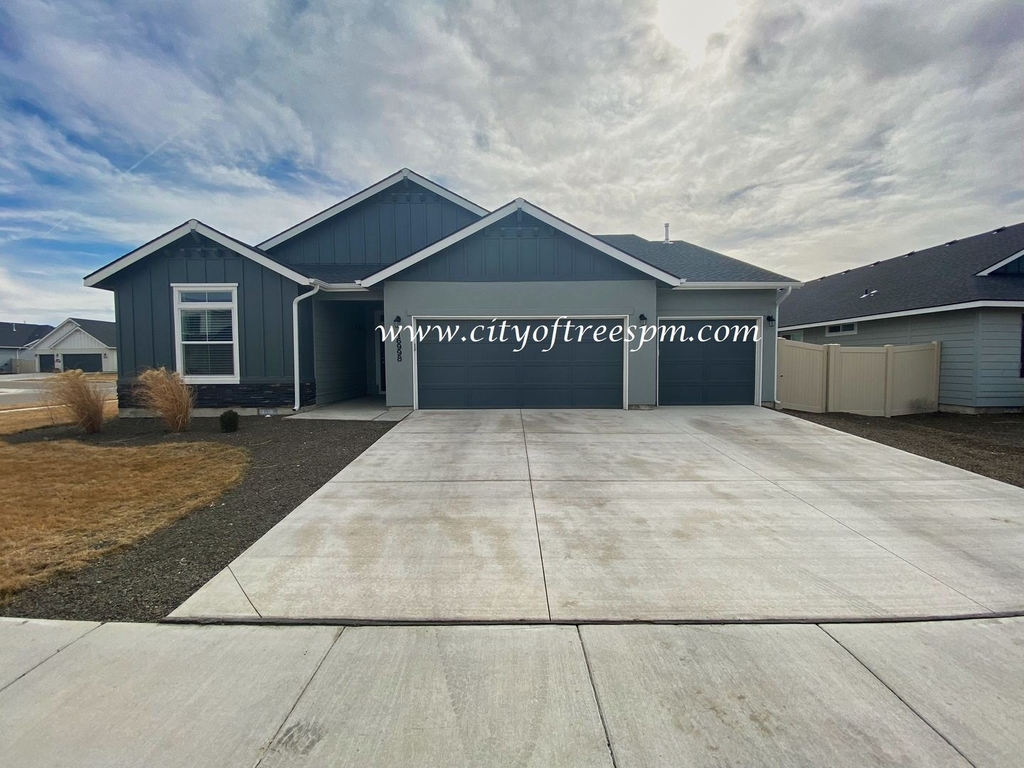 16998 N Lowerfield Loop - Photo 0