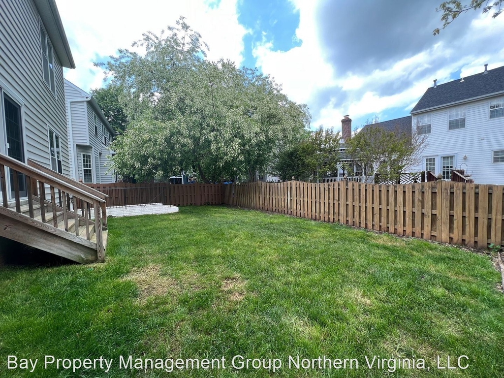 604 Nathan Pl. Ne - Photo 2