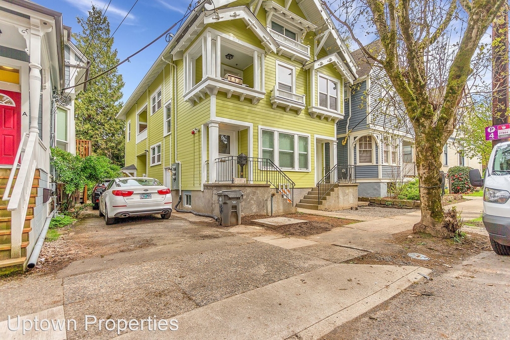 616 Nw 22nd Ave - Photo 1