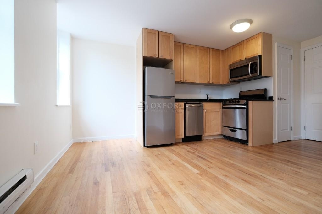 273 Mott Street - Photo 1