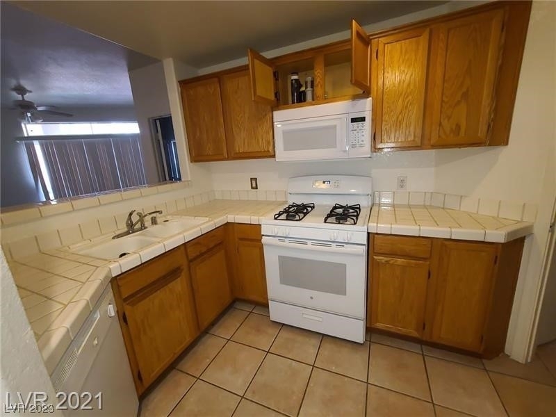 7400 W Flamingo Road - Photo 1