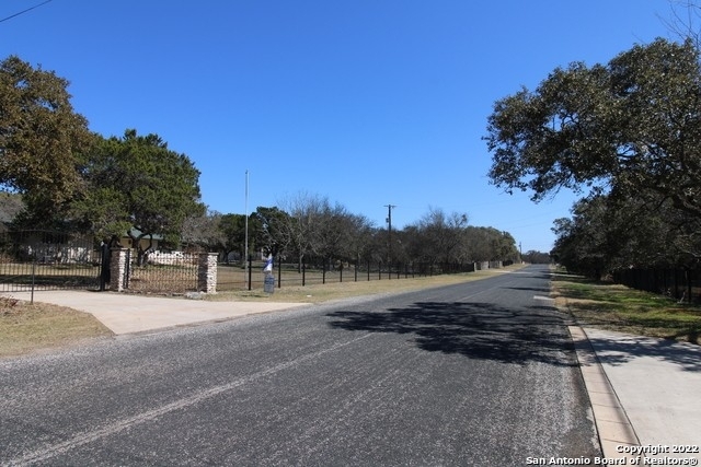 3781 Menger - Photo 1