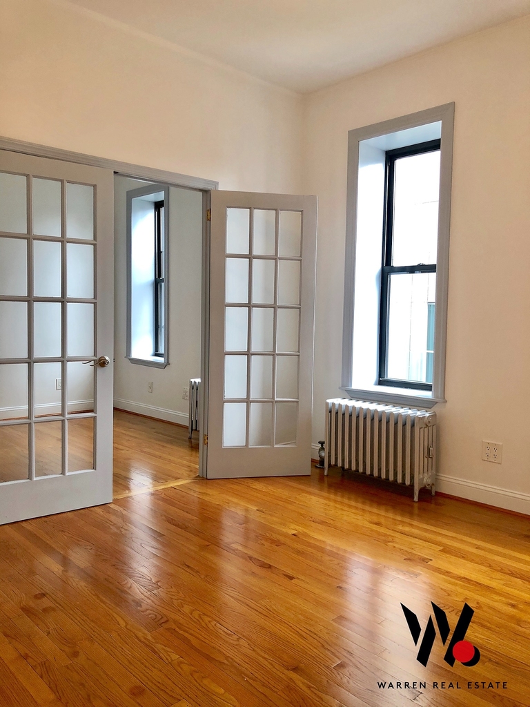 202 East 6 Street - Photo 2