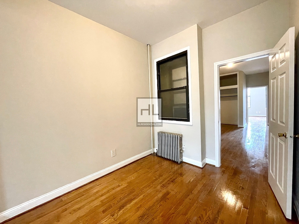 1501 Broadway - Photo 4